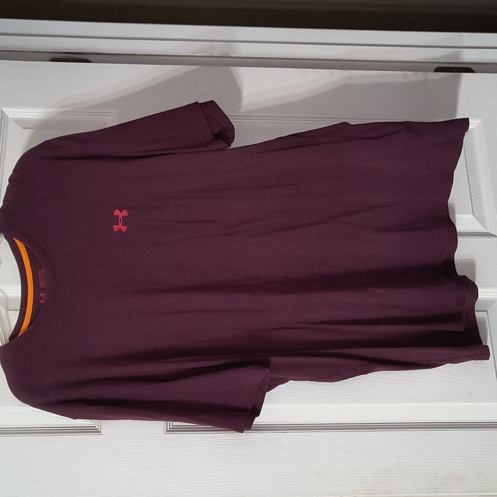 Under Armour Charged Votto. Loose heat gear t shirt, bin